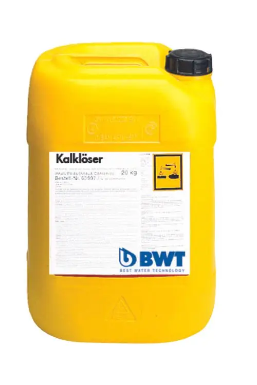Gelber Kanister mit Sicherheitsverschlus und Etikett der Marke BWT. Das Etikett enthält Anweisungen zur Verwendung eines Kalklösers.